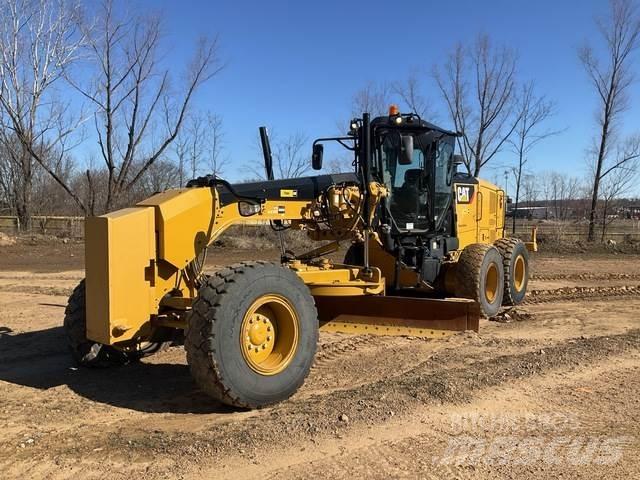 CAT 140M3 Greideriai