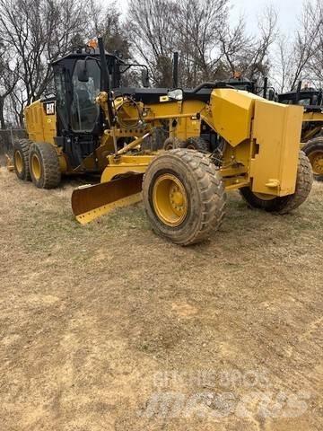 CAT 140M3 Greideriai