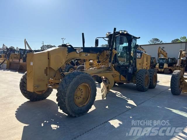 CAT 140M3 Greideriai