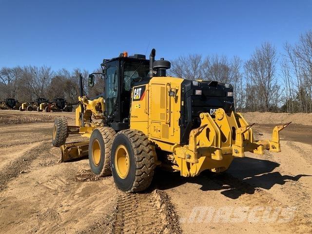 CAT 140M3 Greideriai