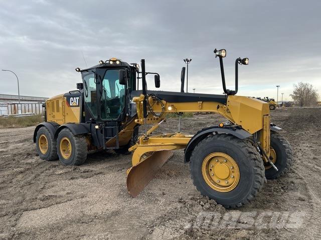 CAT 140M3 Greideriai