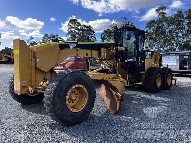CAT 14M Greideriai