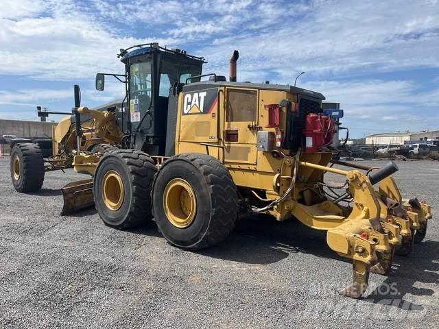 CAT 16M Greideriai