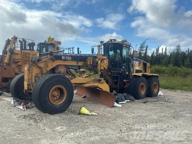 CAT 16M Greideriai
