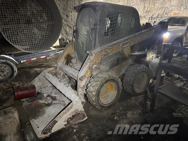 CAT 232D Krautuvai su šoniniu pasukimu