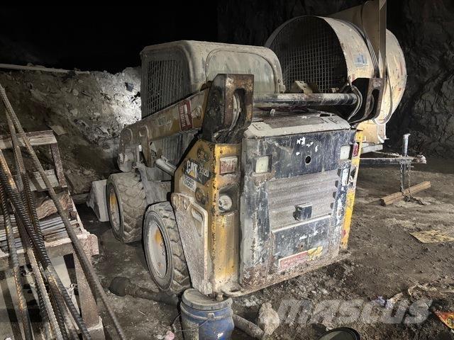 CAT 232D Krautuvai su šoniniu pasukimu