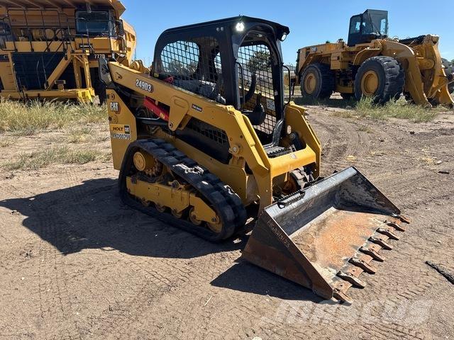CAT 249D3 Krautuvai su šoniniu pasukimu