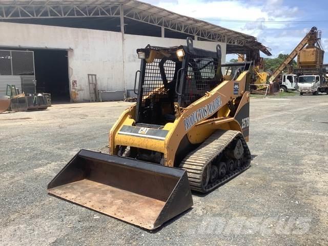 CAT 257B Krautuvai su šoniniu pasukimu