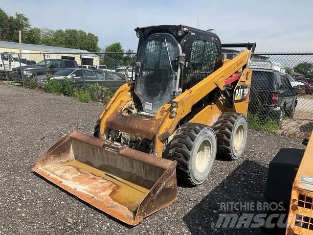 CAT 262D Krautuvai su šoniniu pasukimu