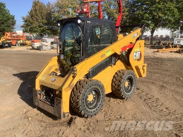 CAT 272D3 Krautuvai su šoniniu pasukimu