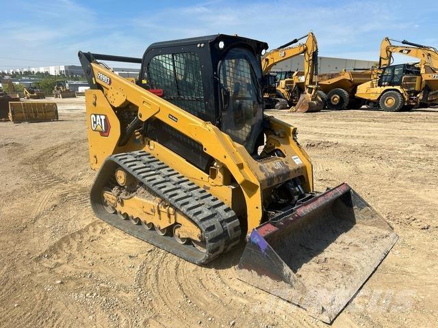 CAT 289D3 Krautuvai su šoniniu pasukimu