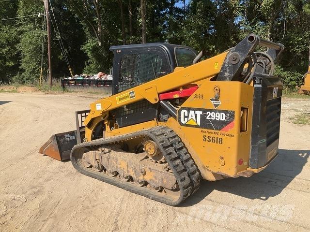 CAT 299D2 Krautuvai su šoniniu pasukimu