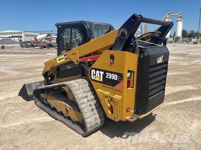 CAT 299D2 Krautuvai su šoniniu pasukimu