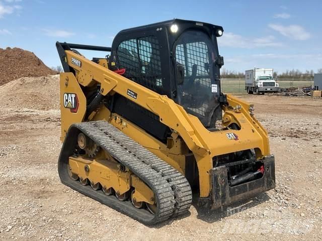 CAT 299D3 Krautuvai su šoniniu pasukimu