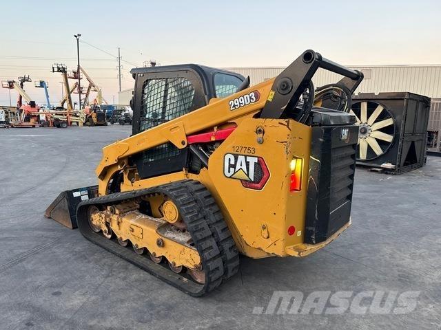 CAT 299D3 Krautuvai su šoniniu pasukimu