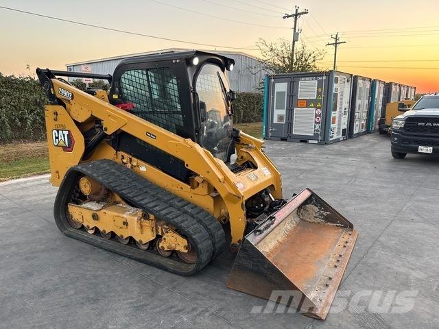 CAT 299D3 Krautuvai su šoniniu pasukimu