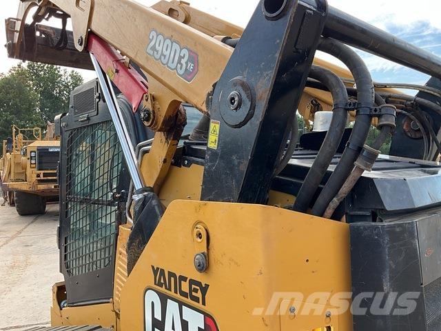 CAT 299D3 XE Krautuvai su šoniniu pasukimu