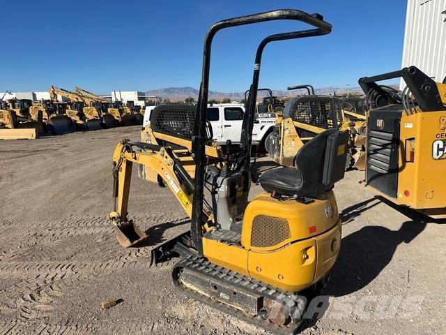 CAT 300.9D Vikšriniai ekskavatoriai