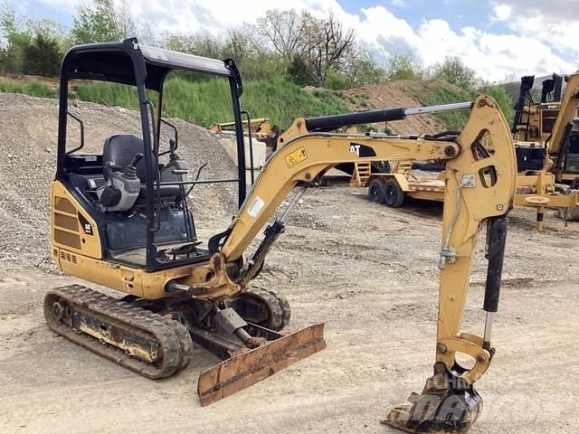 CAT 301.7D Vikšriniai ekskavatoriai
