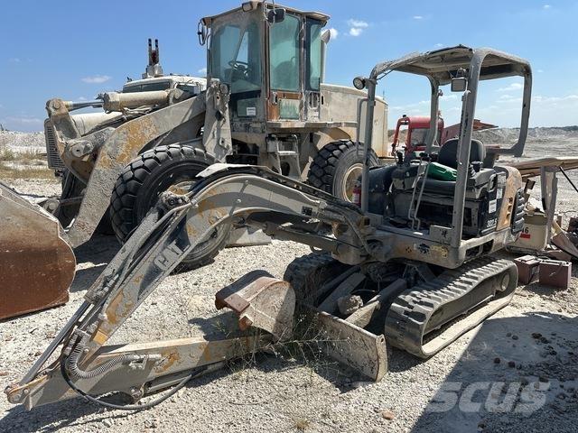 CAT 302.5 Vikšriniai ekskavatoriai