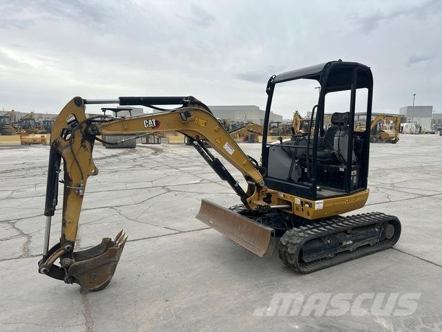 CAT 302.7D CR Vikšriniai ekskavatoriai