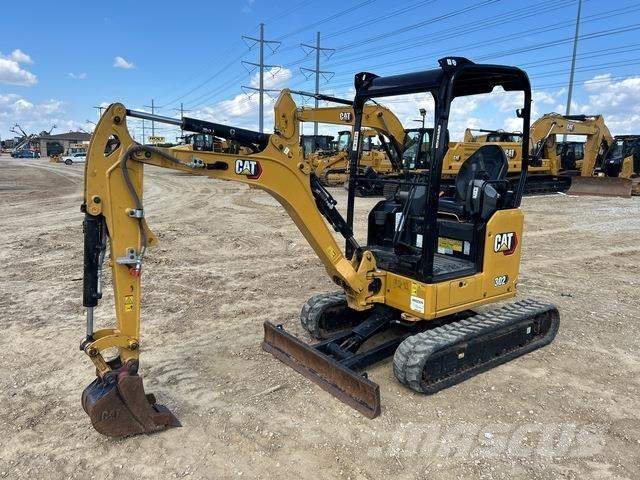CAT 302CR Vikšriniai ekskavatoriai
