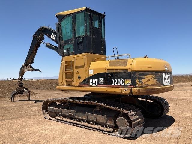 CAT 320C Strėliniai krautuvai