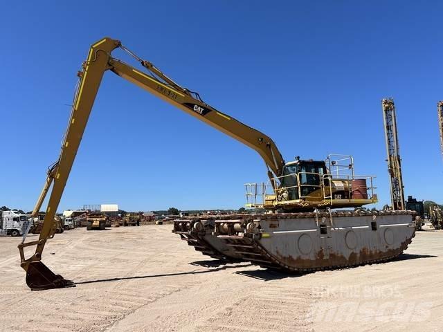 CAT 320D Vikšriniai ekskavatoriai