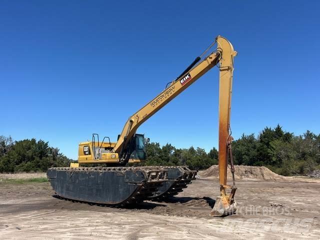 CAT 320E Vikšriniai ekskavatoriai