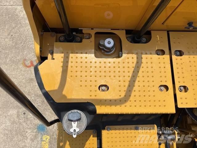 CAT 320GC Vikšriniai ekskavatoriai
