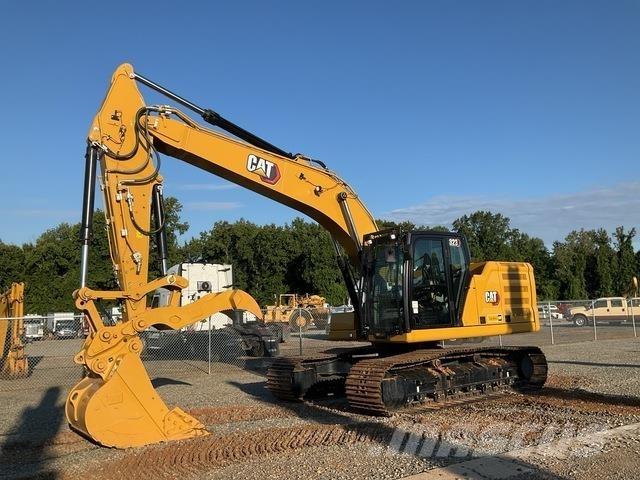 CAT 323 Vikšriniai ekskavatoriai