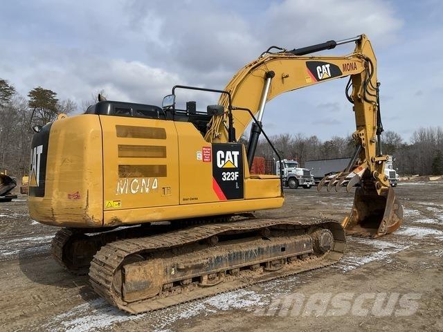 CAT 323F Vikšriniai ekskavatoriai