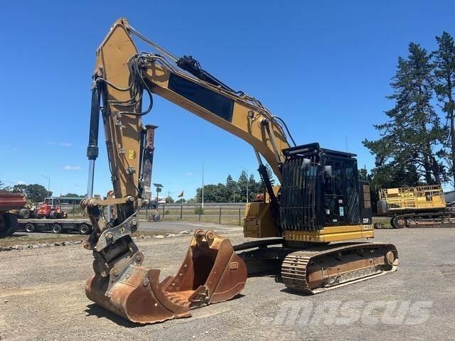 CAT 325FL CR Vikšriniai ekskavatoriai