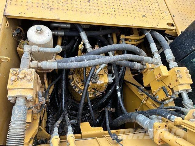 CAT 329DL Vikšriniai ekskavatoriai