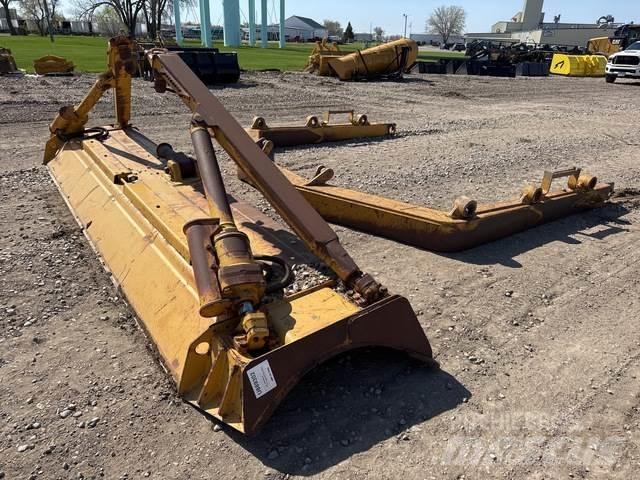 CAT 334-1781 Peiliai