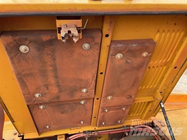 CAT 336 Vikšriniai ekskavatoriai