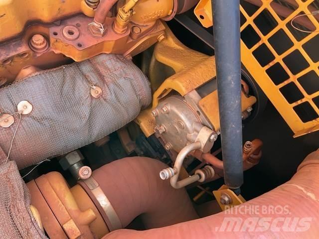 CAT 336 Vikšriniai ekskavatoriai