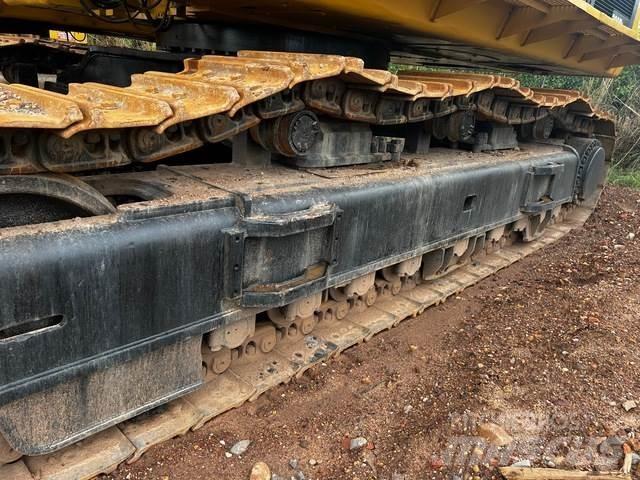 CAT 390DL Vikšriniai ekskavatoriai