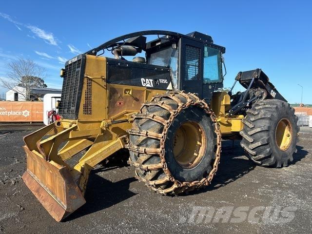 CAT 525C Skiedrovežiai