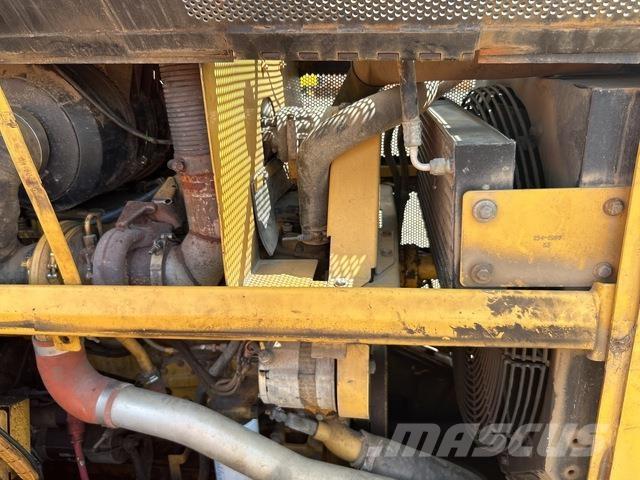 CAT 525C Skiedrovežiai