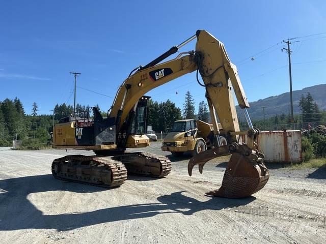 CAT 568 Vikšriniai ekskavatoriai