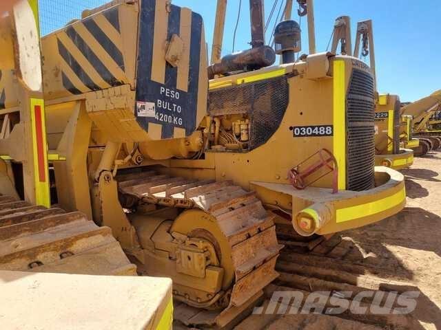 CAT 583K vamzdžių klotuvų buldozeriai