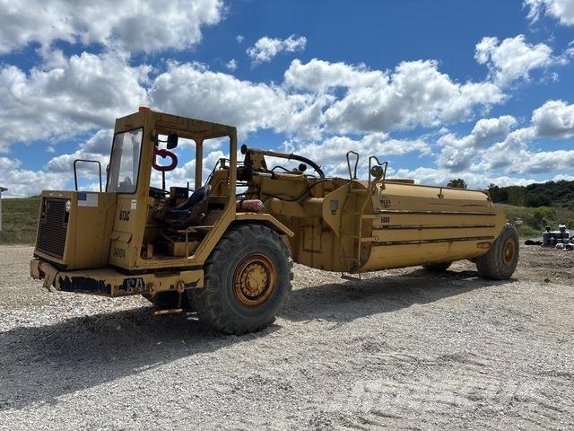 CAT 613C Vandens sunkvežimiai