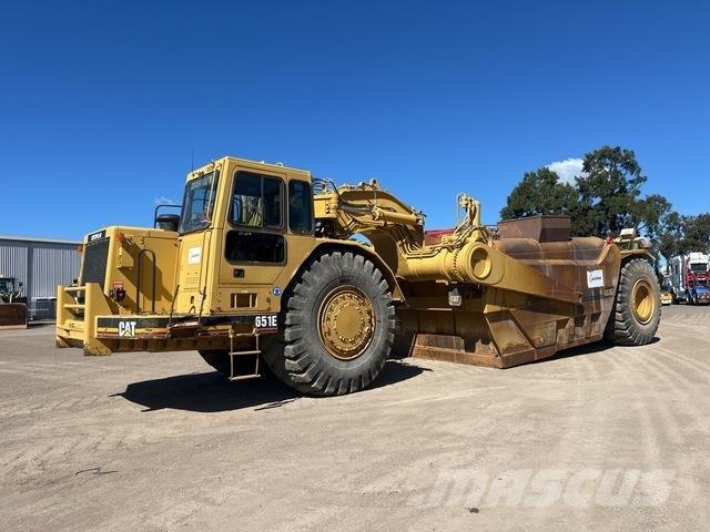CAT 651E Vandens sunkvežimiai