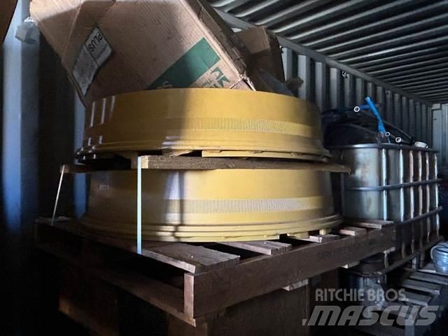 CAT 657E Transportas - Kita