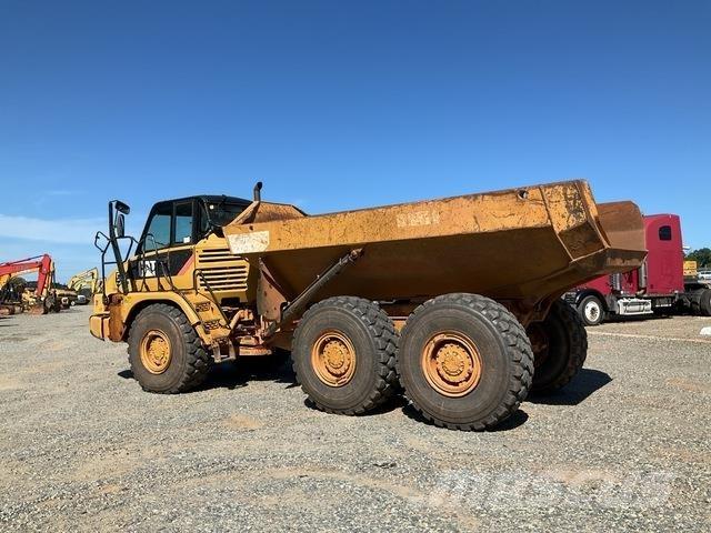 CAT 725 Karjeriniai savivarčiai