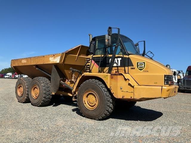CAT 725 Karjeriniai savivarčiai