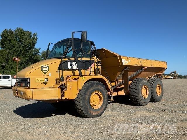 CAT 725 Karjeriniai savivarčiai