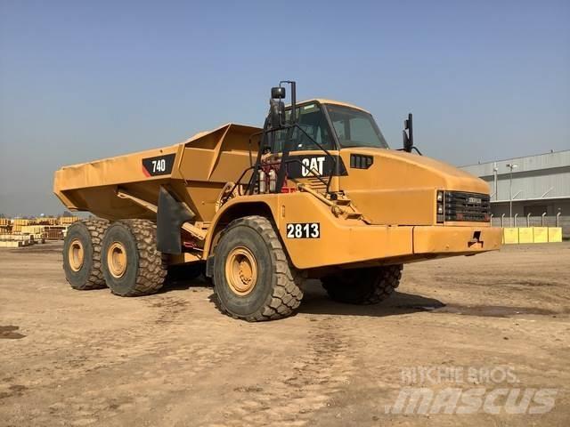 CAT 740 Karjeriniai savivarčiai