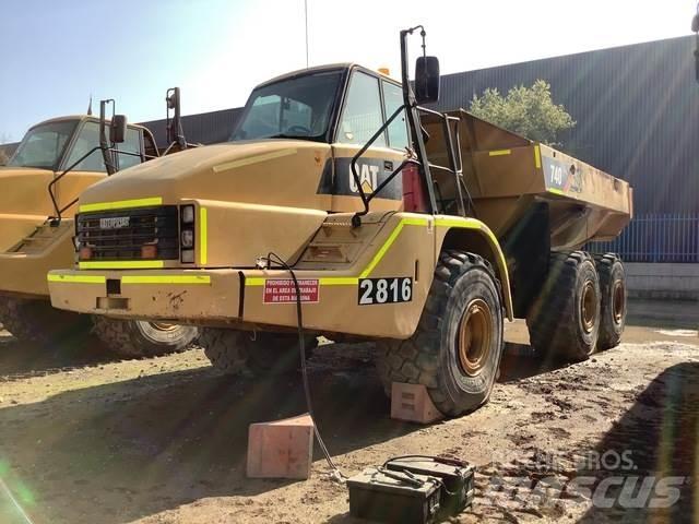 CAT 740 Karjeriniai savivarčiai